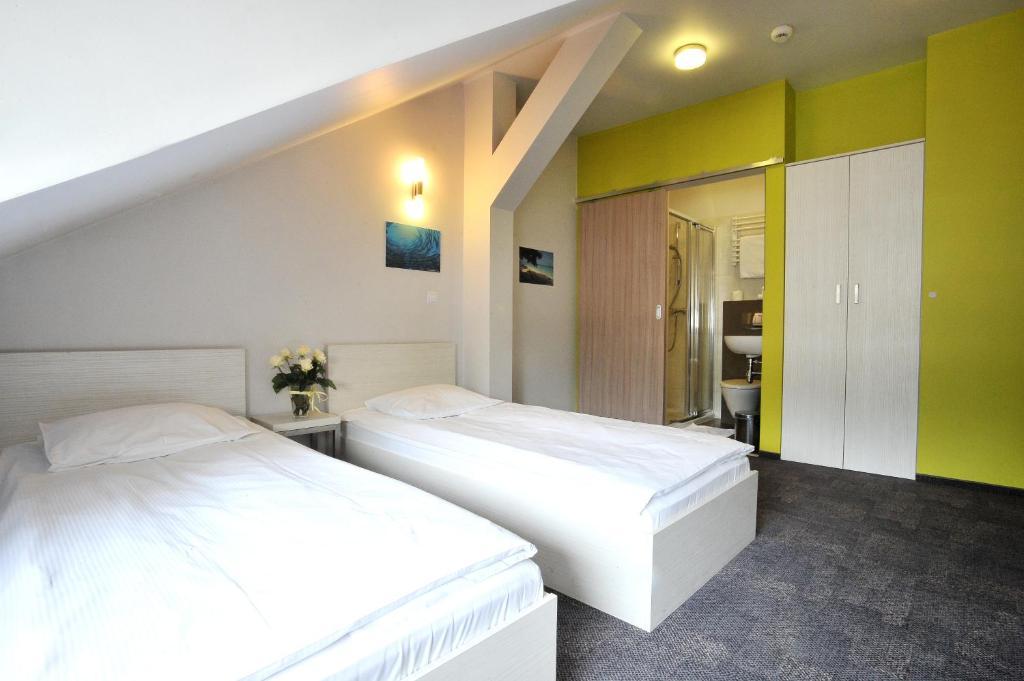 Hostel Promenada Rzeszów Habitación foto